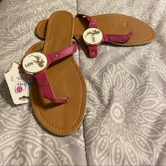 Sandals - Picture 2 of 3